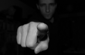 因舉報(bào)關(guān)停